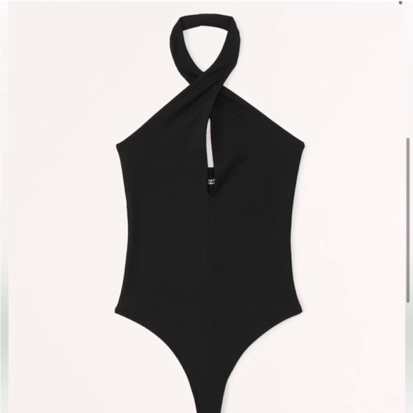 NWT! Abercrombie Double-Layered Seamless Fabric Halter Cutout
Bodysuit BLACK S - Picture 3 of 7